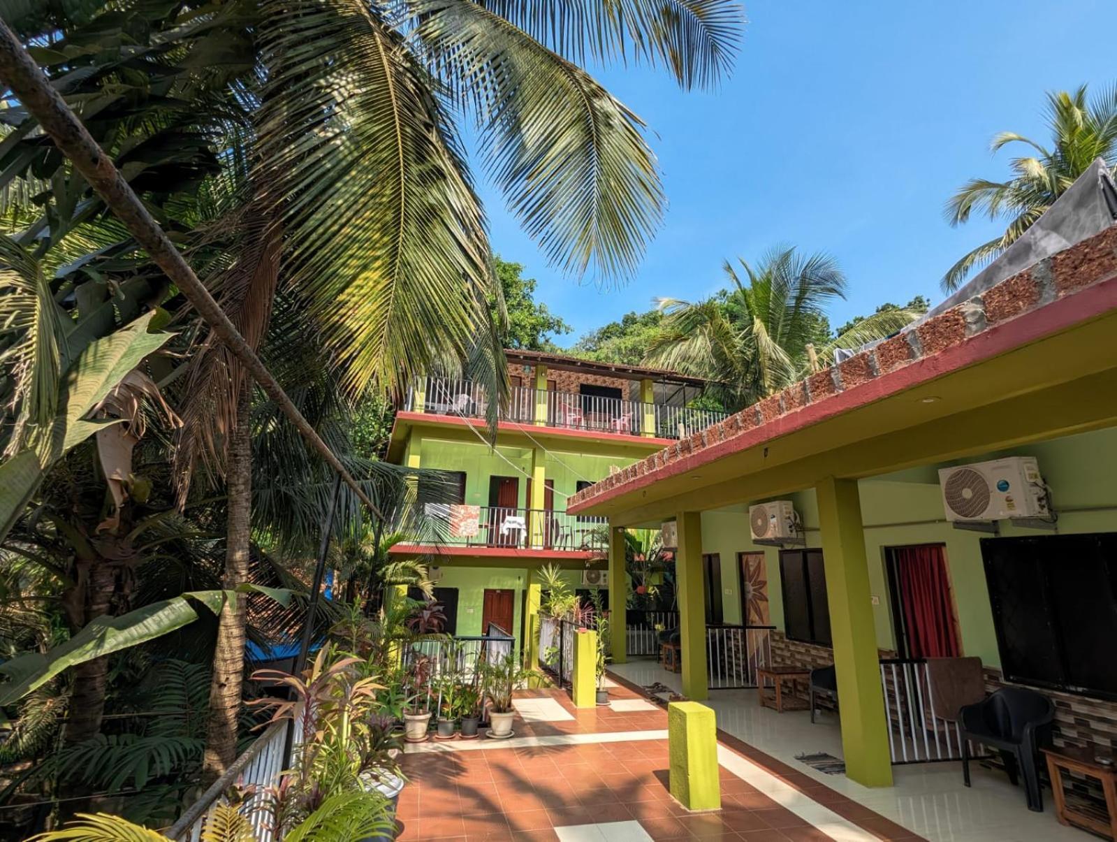 Luciano Guest House 阿姆波尔 外观 照片