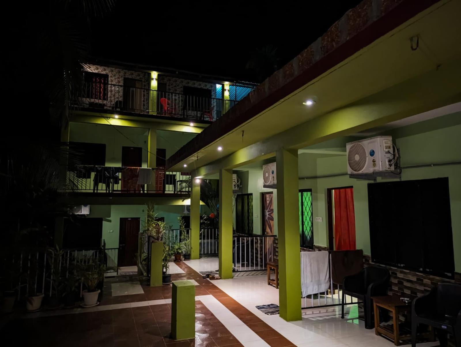 Luciano Guest House 阿姆波尔 外观 照片